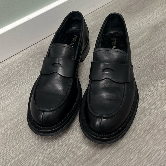 Prada Platform Loafer. Prada size 7 equivalent to USA 9 or 42 EURO - Picture 14 of 16